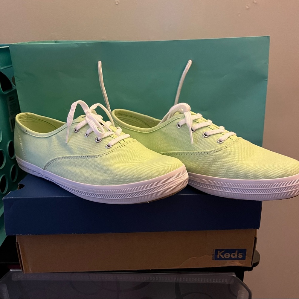 NWT Ked’s Women's Champion Seasonal Canvas Washable Sneaker